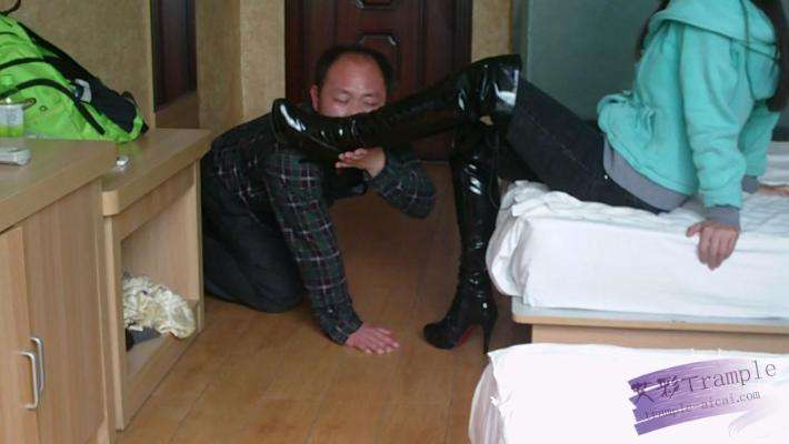 丽娜修理家暴姐夫足控资源网|爱秀美图