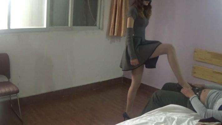 女特工诱杀对手训练足控资源网|爱秀美图