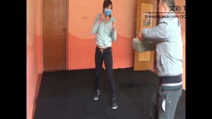 女子大生防狼术演练足控资源网|爱秀美图