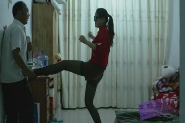 叛逆女弟子（上）–高抬腿踩脖子吐血足控资源网|爱秀美图