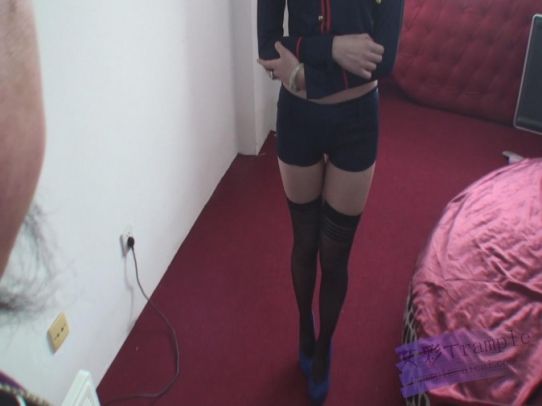 长腿女杀手虐杀黑道三兄弟（上）–脚踩脖子吐血足控资源网|爱秀美图