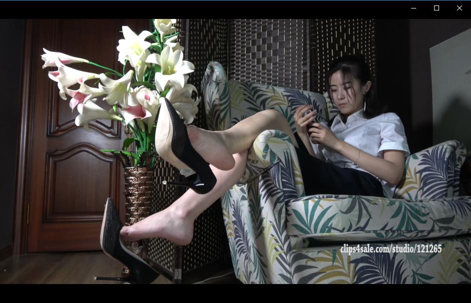 [视频] K&M 59-王琦蕊展示极致的挑鞋技术和美足