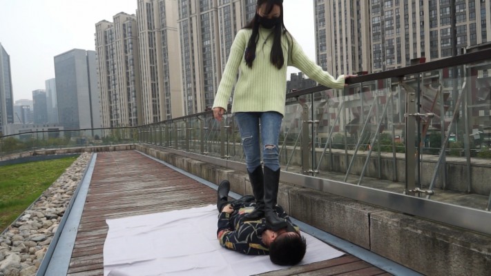 【黑丝诱惑】姣姣室外公园首次被舔脚 YC-221123足控资源网|爱秀美图