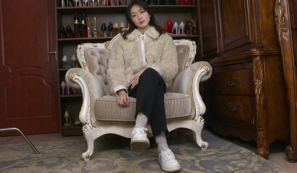 [视频] A&F 086-小美女baby展示棉袜裸足