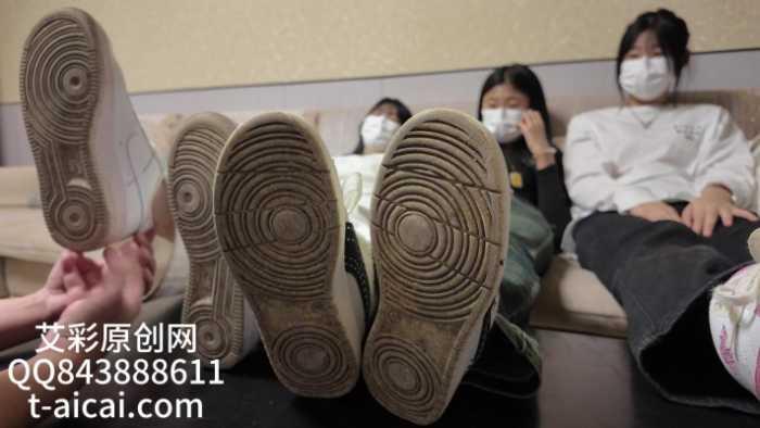 【爱秀套图】『chnnsct1818』开发纯素人女生，超脏鞋底 YC-250115-4