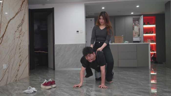 【爱秀套图】零基础全程自己首次发挥 女王范羞辱度不输专业S 让鱼七毁三观 YC-250117-13