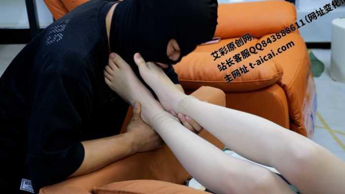 【爱秀套图】【第5风格】公司新来的小姐姐面试被下药迷晕舔脚 YC-241218-7