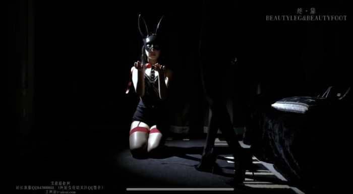 【爱秀套图】极品女奴口球口水羞辱SP板抽打挠脚心惩罚 GD030 YC-250107-2