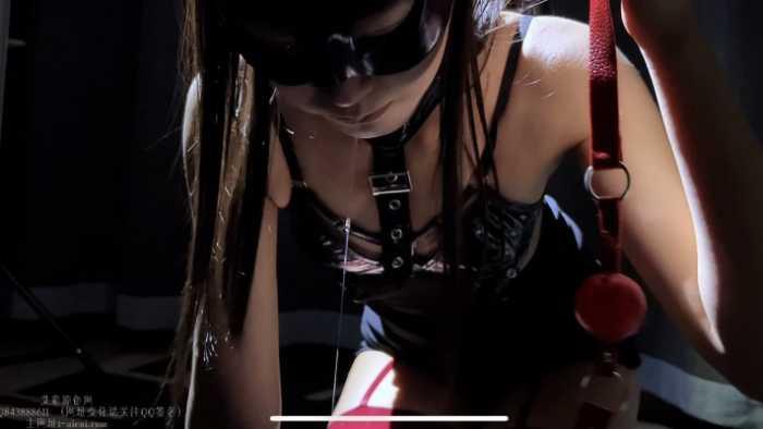 【爱秀套图】极品女奴口球口水羞辱SP板抽打挠脚心惩罚 GD030 YC-250107-2