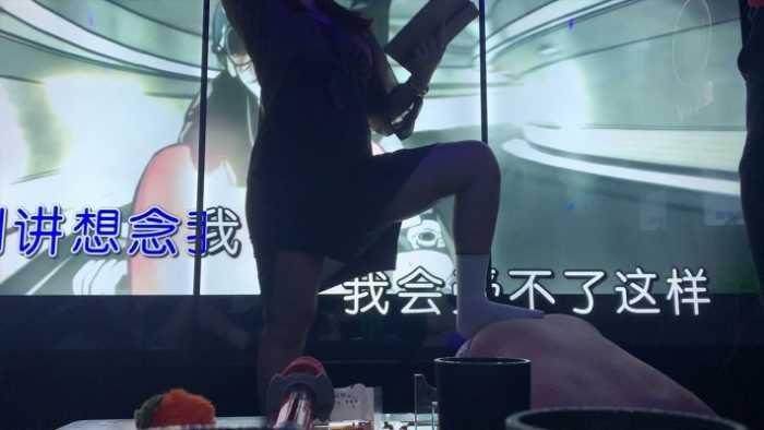 【爱秀套图】『高兴儿』ktv三人耳光虐打踢踩 YC-250108-4