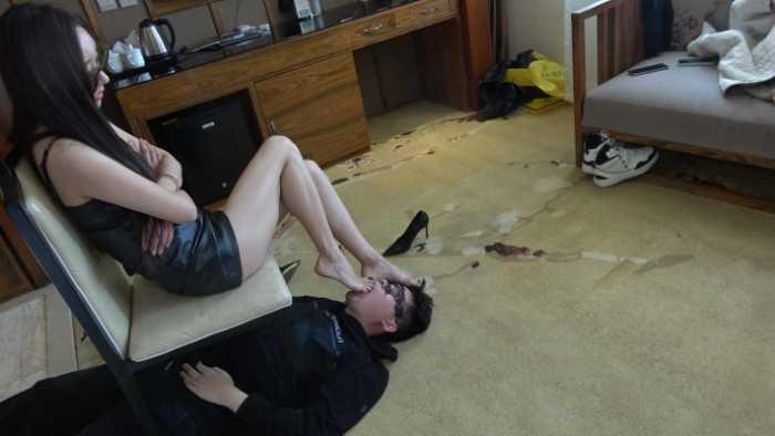 【爱秀套图】【苒溪S】玉足深喉 YC-250108-5