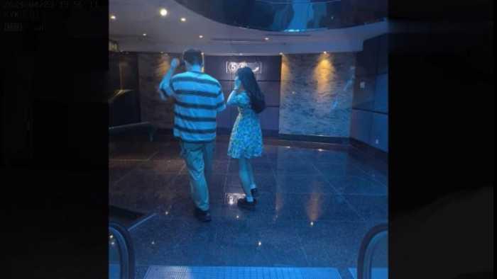 【爱秀套图】B752 – 无意识情侣小皮鞋无视踩全手到手臂 bf49170