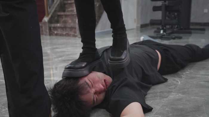 【爱秀套图】寒夕S亲自指导心理阴暗萌萌小美女 不爱碰男人却爱嘎兔子？ YC-250114-7