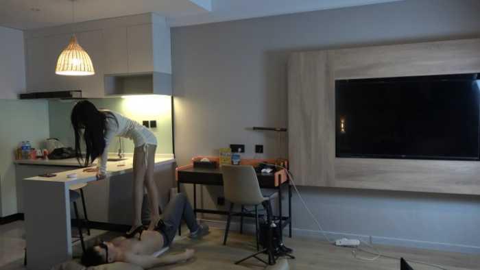 【爱秀套图】【曼曼】高跟踩踏惩罚跟踪者 YC-250117-11