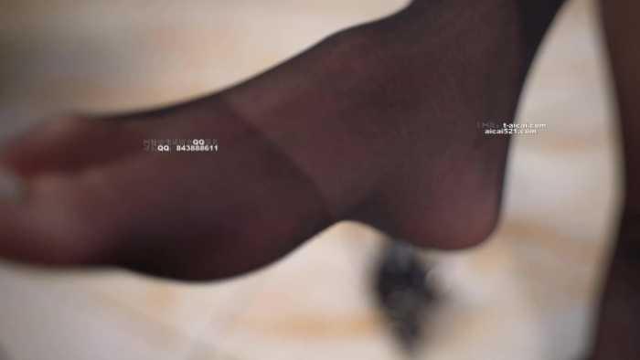 【爱秀套图】【W.K.T】—Sun女王第一视角羞辱 YC-250116-4