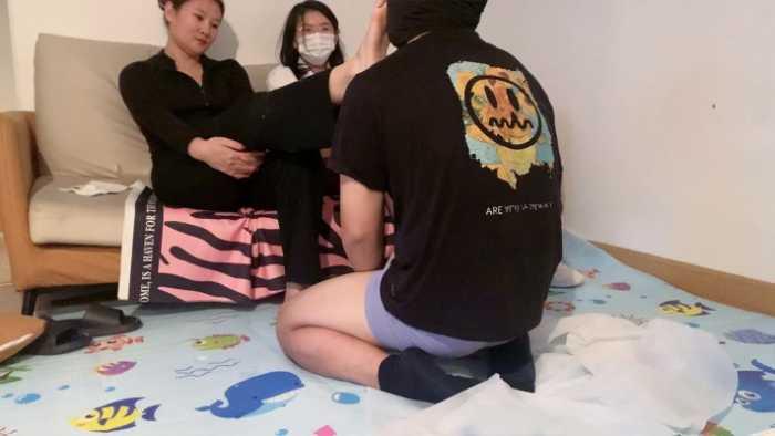 【爱秀套图】『高兴儿』和妹妹二搭腿绞视频 YC-250117-12