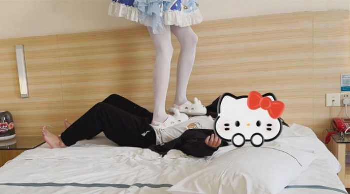 【爱秀套图】【喵咔】绫华高跟鞋兔子鞋全体重踩踏踩脖踩脸踩人 cos cosplay ACYC-4163