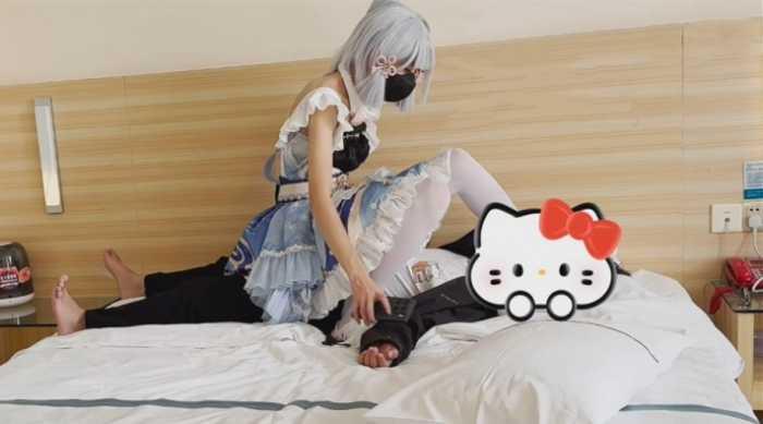 【爱秀套图】【喵咔】绫华高跟鞋兔子鞋全体重踩踏踩脖踩脸踩人 cos cosplay ACYC-4163