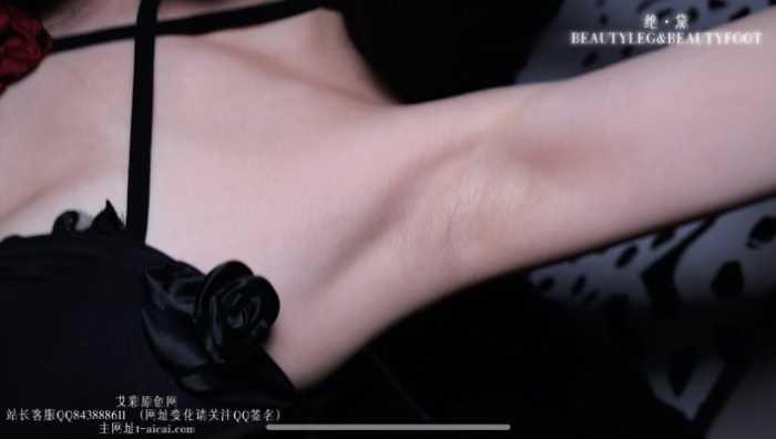 【爱秀套图】POV的神 艾琳175诱惑贱狗闻脚恋足 GD034 YC-250120