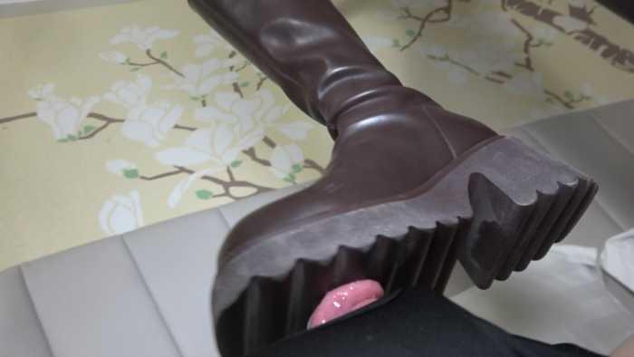 【爱秀套图】【璐璐】平底靴蹦踩地毯 YC-250121-3