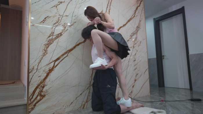 【爱秀套图】国内最牛的 让你有看完后就想当一条傻狗一样在她身边 YC-250121-4