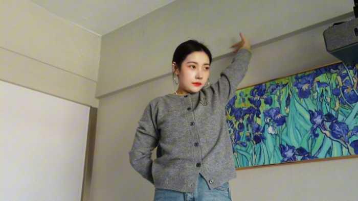 【爱秀套图】【超级女M】被彼岸花主人原味臭袜蹂躏跳踩 JS250127~2