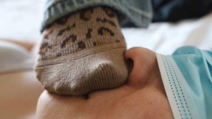 【爱秀套图】【超级女M】被彼岸花主人原味臭袜蹂躏跳踩 JS250127~2