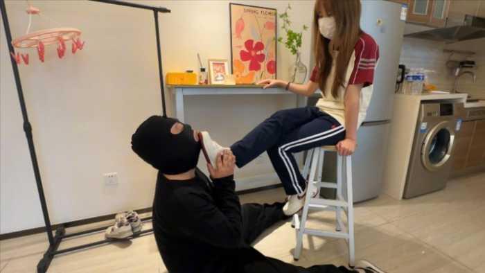 【爱秀套图】【小鲨鱼殿下】校霸女生霸凌班长（上） YC-250125-3