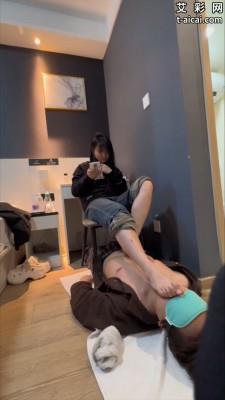 【爱秀套图】【萝莉酱】体校柔道女孩初踩 ACYC-4214