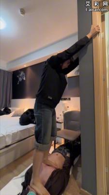 【爱秀套图】【萝莉酱】体校柔道女孩初踩 ACYC-4214