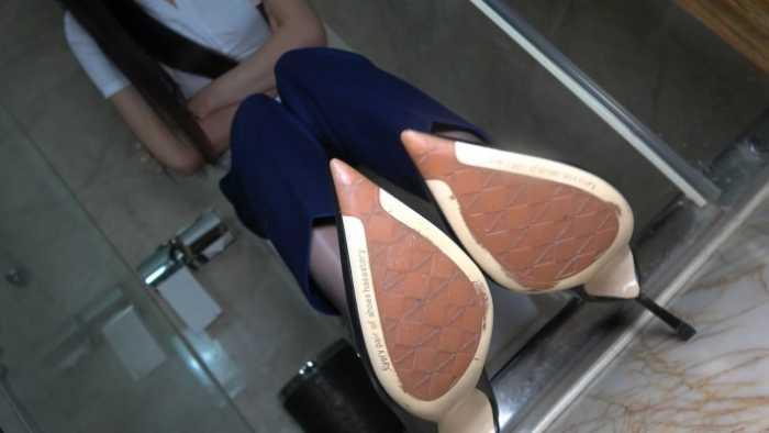 【爱秀套图】【苒溪S】第一视角羞辱全家都是奴，榨金，开发全家马桶 YC-250201-8