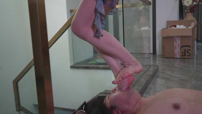 【爱秀套图】差评退钱 最深最重最痛花样窒息 最生不如死史诗级深喉大作 YC-250204-3