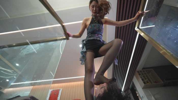 【爱秀套图】差评退钱 最深最重最痛花样窒息 最生不如死史诗级深喉大作 YC-250204-3