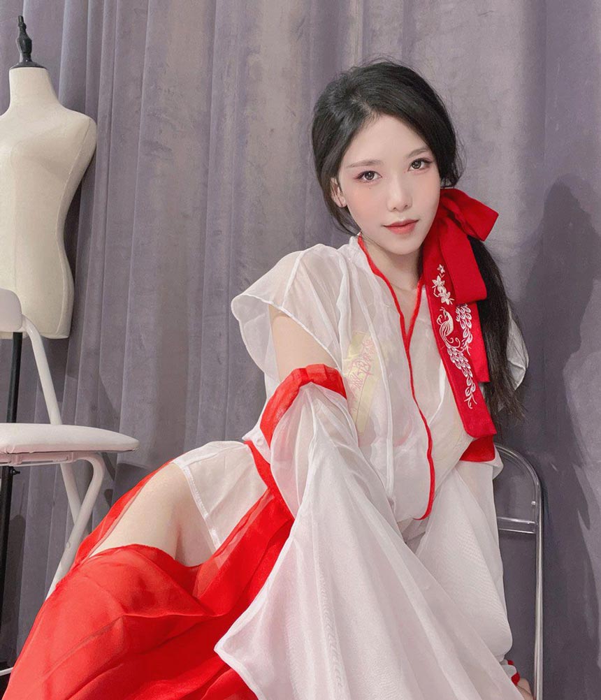 抖娘利世 自摄 驱邪师