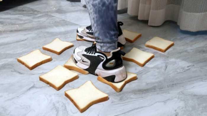 【爱秀套图】【大美】12片吐司擦拭清理Nike跑鞋 YC-250314-3