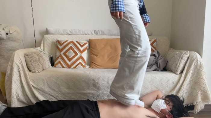 【爱秀套图】【208宿舍】耐克空军玩弄小狗 YC-250314-10