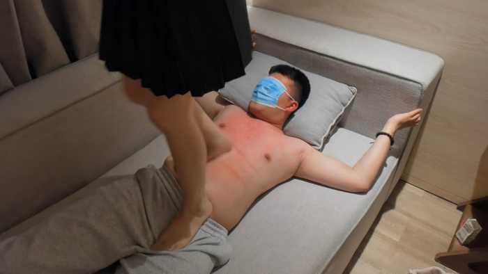 【爱秀套图】女大肉丝跺跳跑 YC-250316-11