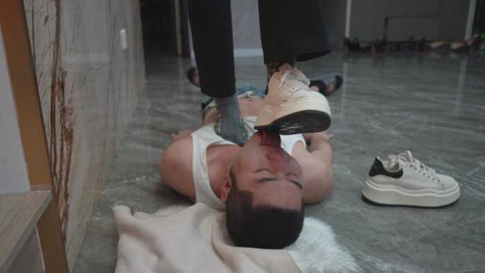 【爱秀套图】车企销售大美女冰冰 首次接触便爱上折磨糟蹋虐待人的快感 YC-250317-9