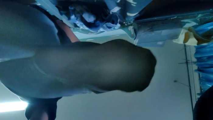 【爱秀套图】【00后校园原创】素人女s宿舍pov踩踏，高高在上踩死你露脸 YC-221207-4