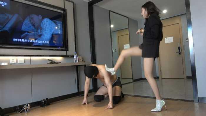 【爱秀套图】【彼岸花】钢跟鞋暴踹暴踩 YC-250320-2