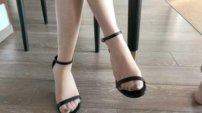 【爱秀套图】【贝琳】调教狗奴 ACYC-4390