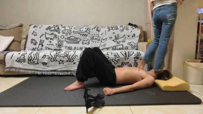 【爱秀套图】安安高跟全体重跳踩 YC-250321-9