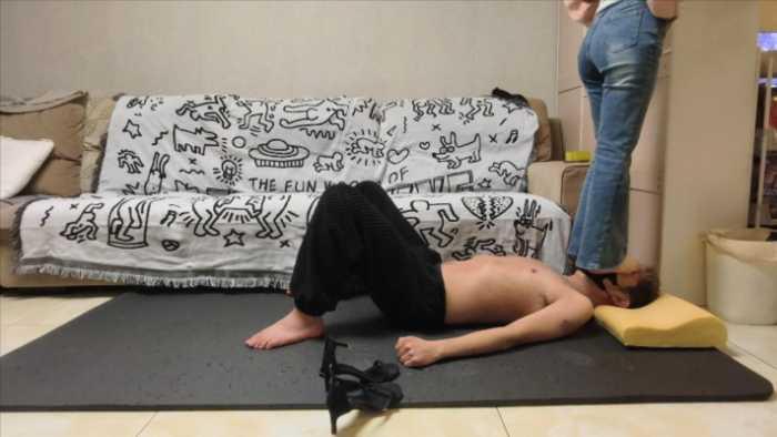 【爱秀套图】安安高跟全体重跳踩 YC-250321-9