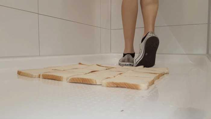 【爱秀套图】健身美女脏脏帆布鞋制作口水面包狗粮 YC-250327-2