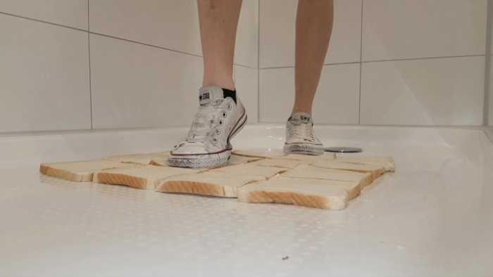 【爱秀套图】健身美女脏脏帆布鞋制作口水面包狗粮 YC-250327-2