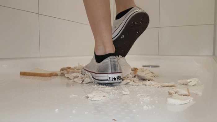 【爱秀套图】健身美女脏脏帆布鞋制作口水面包狗粮 YC-250327-2