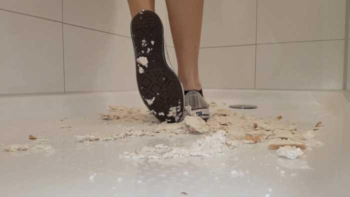 【爱秀套图】健身美女脏脏帆布鞋制作口水面包狗粮 YC-250327-2