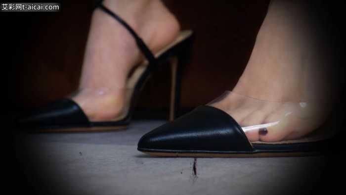 【爱秀套图】芥弥女神の微型产品2 残忍使用消耗小奴隶 JS250330~1