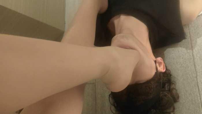 【爱秀套图】【芸主大大】御姐日常保养玉足 YC-250329-5