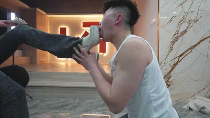 【爱秀套图】恶性虐牲畜，无认知无愧疚给M带去伤害和糟蹋，童声的小蜜 YC-250330-3